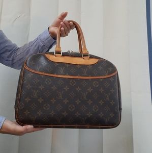 Authentic Louis Vuitton Deauville Browns Monogram travel daily business …